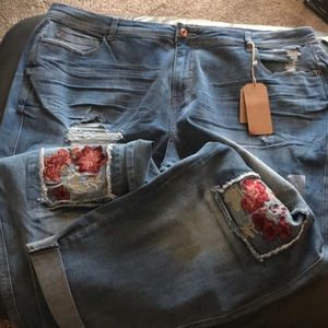 💙NWT new Tom girl Hippie cropped jeans